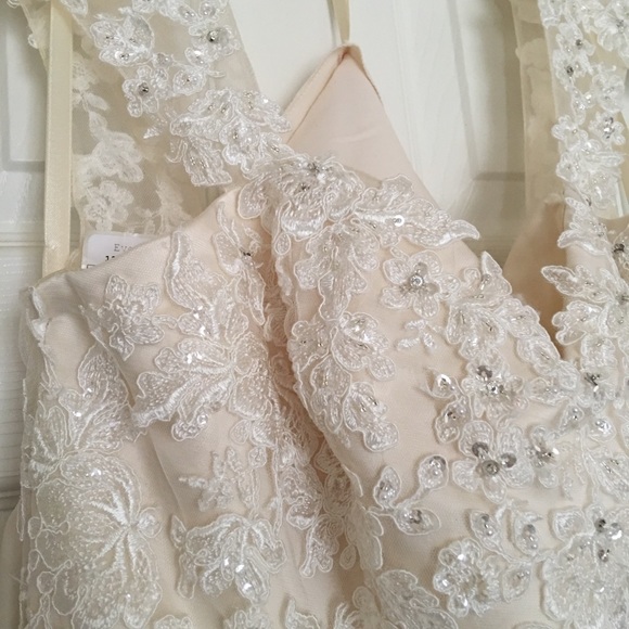 Mori Lee Bridal Gown - Picture 3 of 7